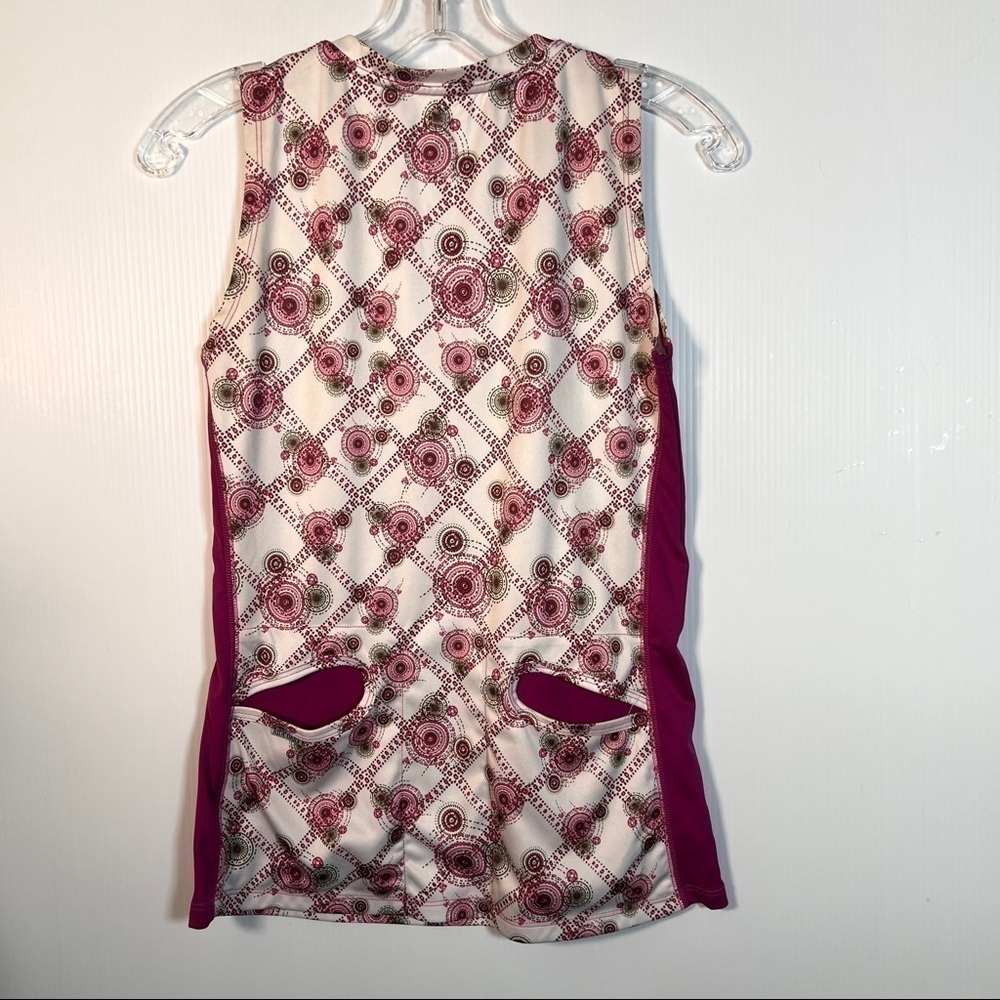 CLUB RIDE Sleeveless cycling Jersey. Magenta/gray/Wht. Zipper at neckline. - Picture 3 of 4